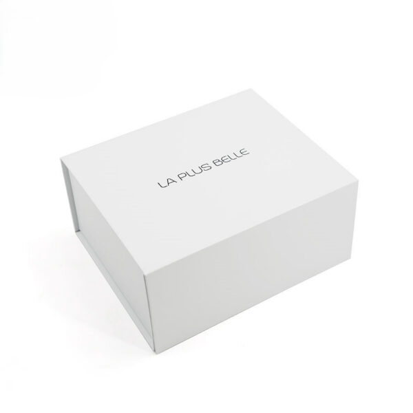 Premium Folding Cosmetic Gift Box with Magnetic Closure Premium Folding Cosmetic Gift Box with Magnetic Closure